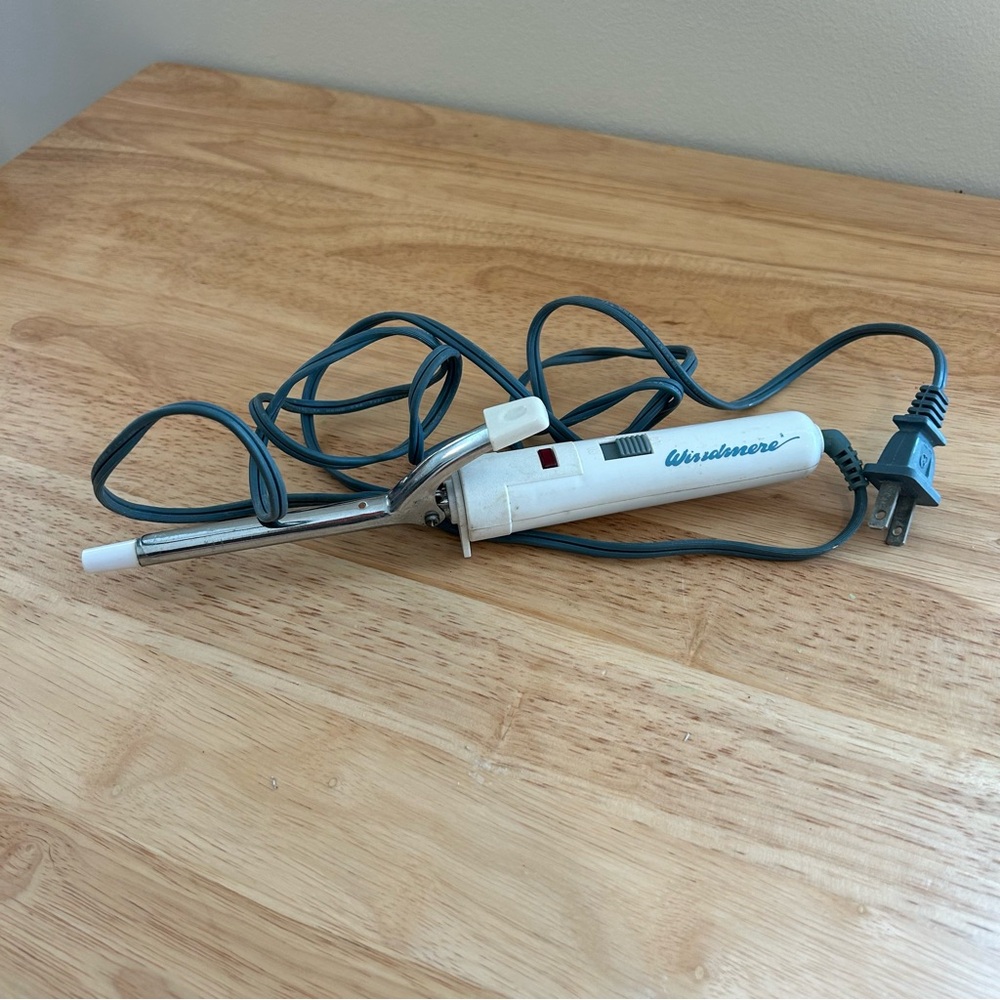 Vintage 80’s Windmere 3/8 Inch Dry Iron Curling Iron White And Chrome‎ Working